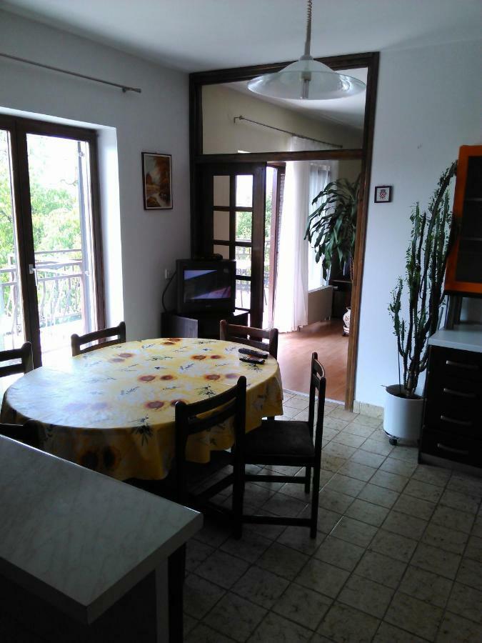 Viki Apartment Kastav Bagian luar foto