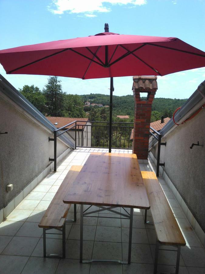 Viki Apartment Kastav Bagian luar foto